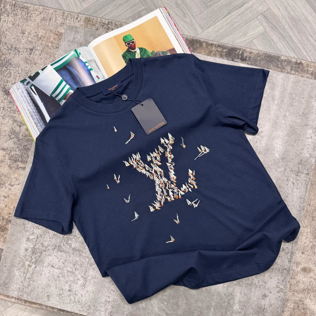 LVE BOAT TSHIRT - NAVY