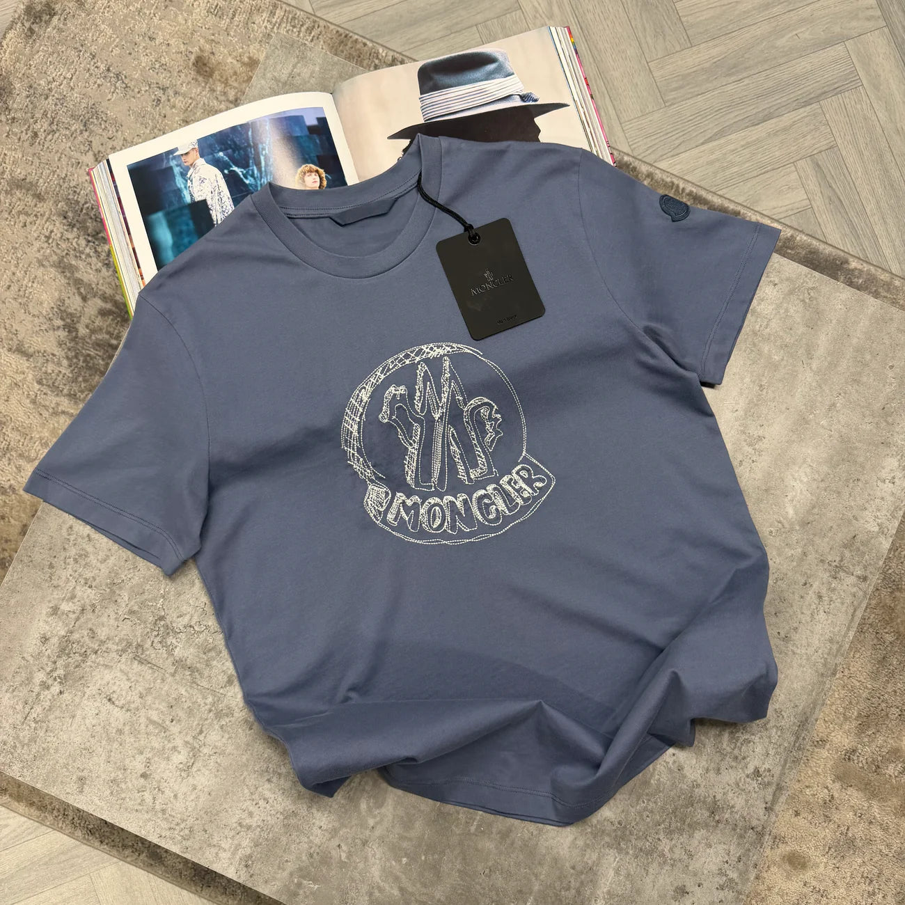MNCLR SKETCH TSHIRT - PALE BLUE