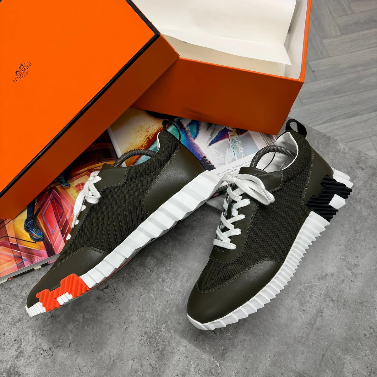 (PRE ORDER) H TRAINER - KHAKI