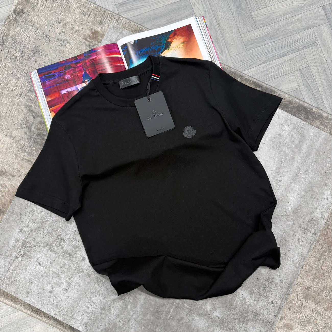 MNCLR BLACK BADGE TSHIRT - BLACK