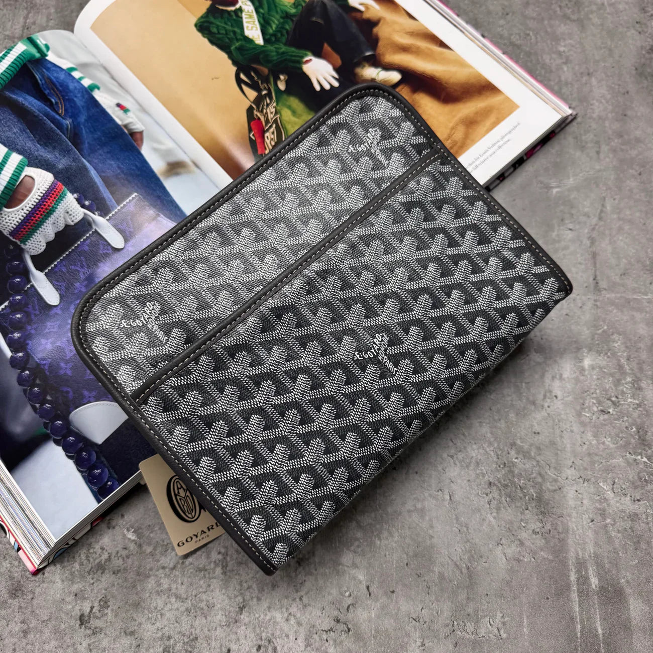 GYRD POUCH BAG - GREY