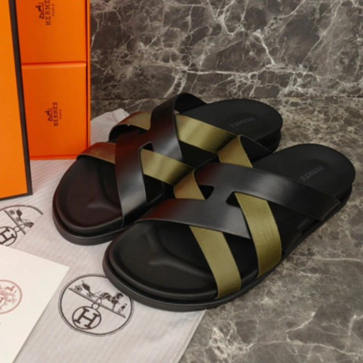 (PRE ORDER) H CROSSOVER SLIDES - BLACK / KHAKI