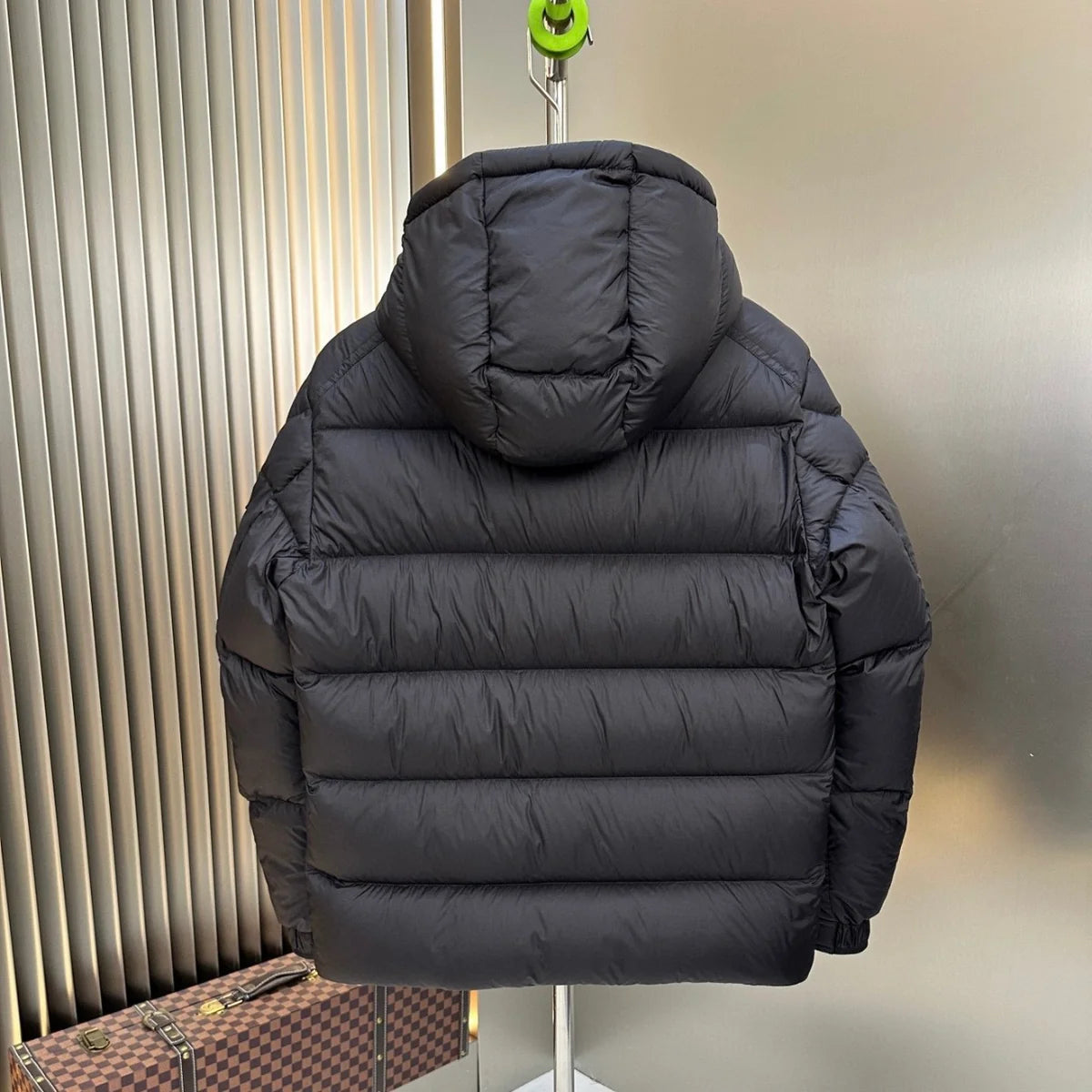 (PRE ORDER) MNCLR ARM POCKET COAT - BLACK