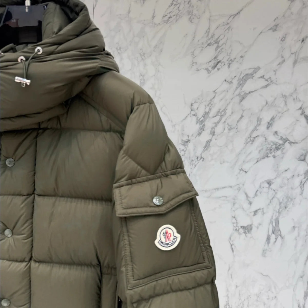 (PRE ORDER) MNCLR ARM POCKET COAT - KHAKI