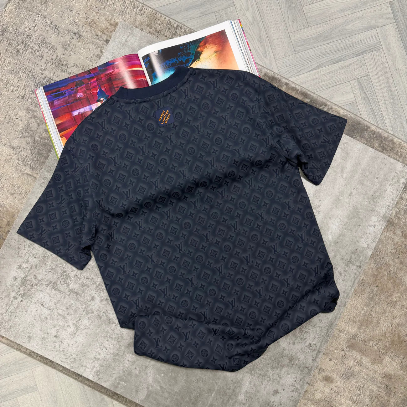 LVE MONOGRAM TSHIRT - NAVY
