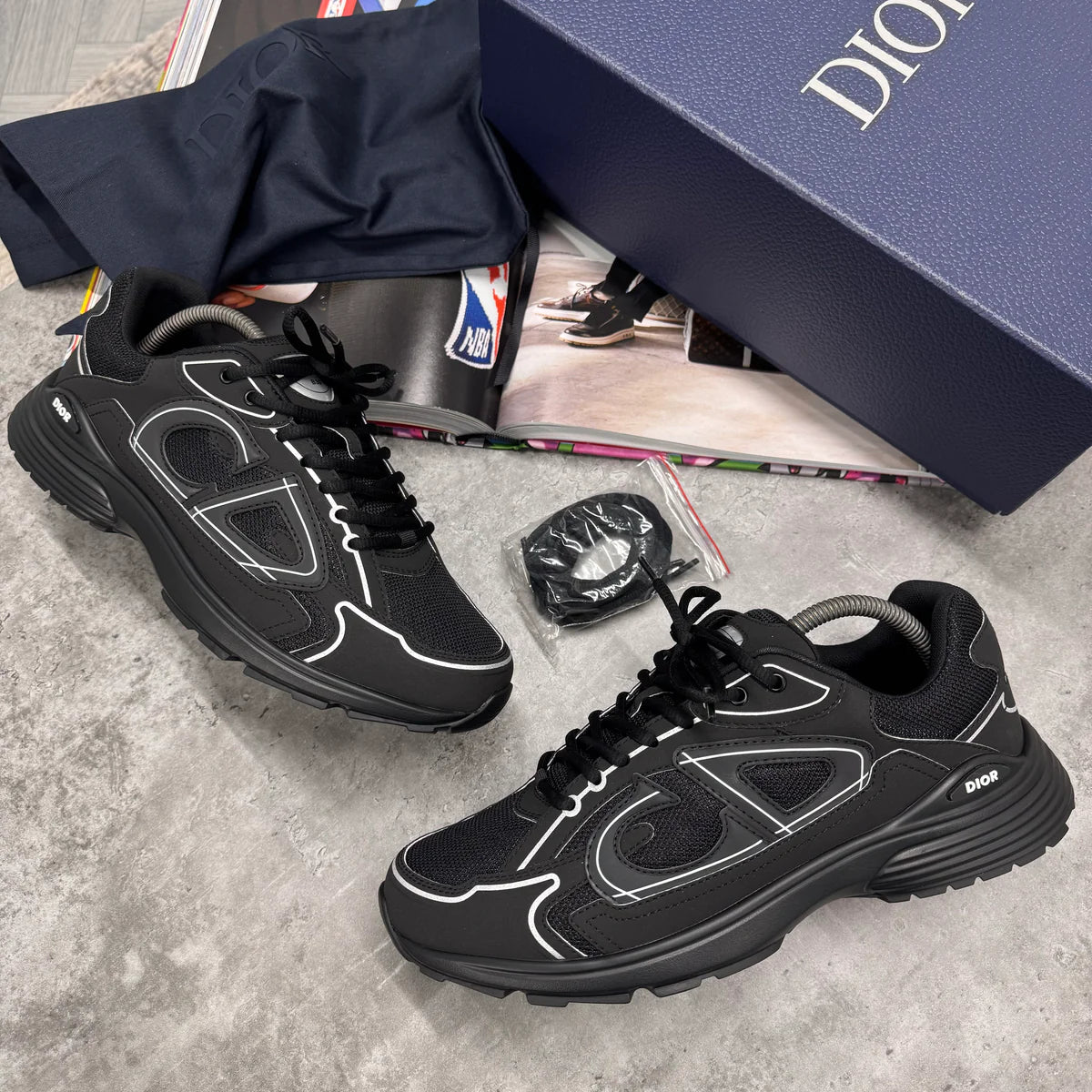 (PRE ORDER) B30 TRAINERS - BLACK
