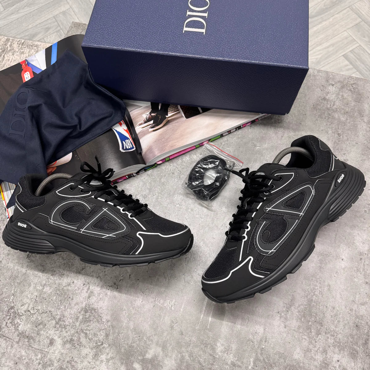 (PRE ORDER) B30 TRAINERS - BLACK
