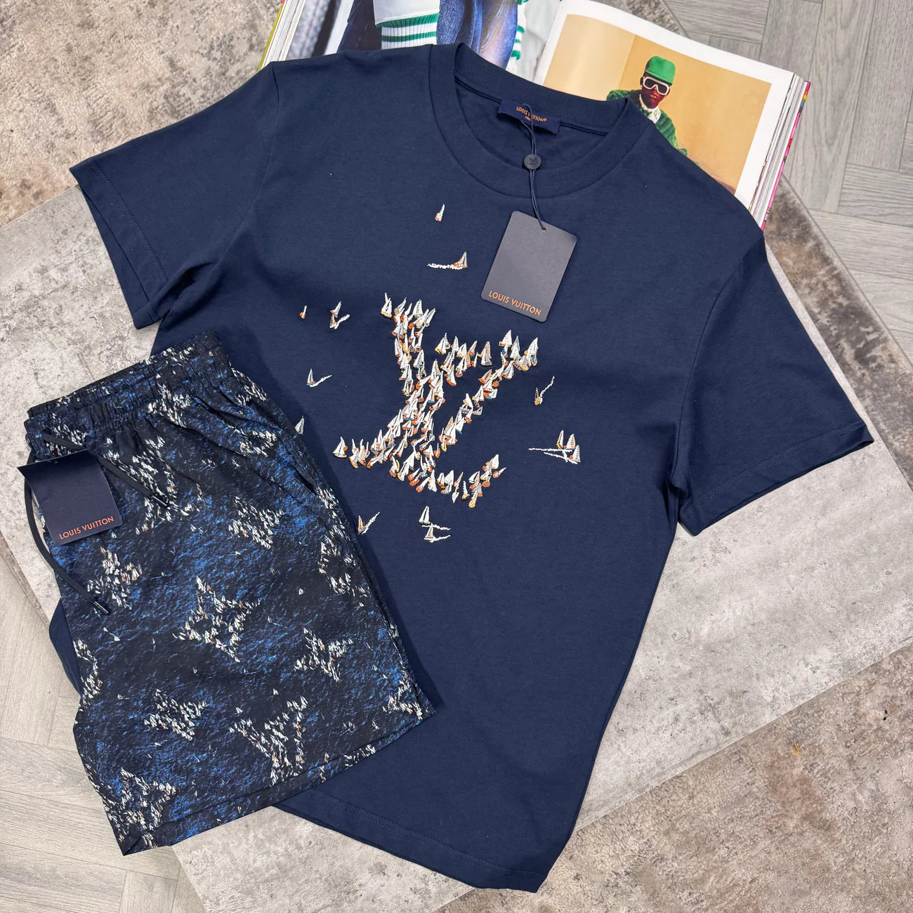 LVE BOAT TSHIRT - NAVY