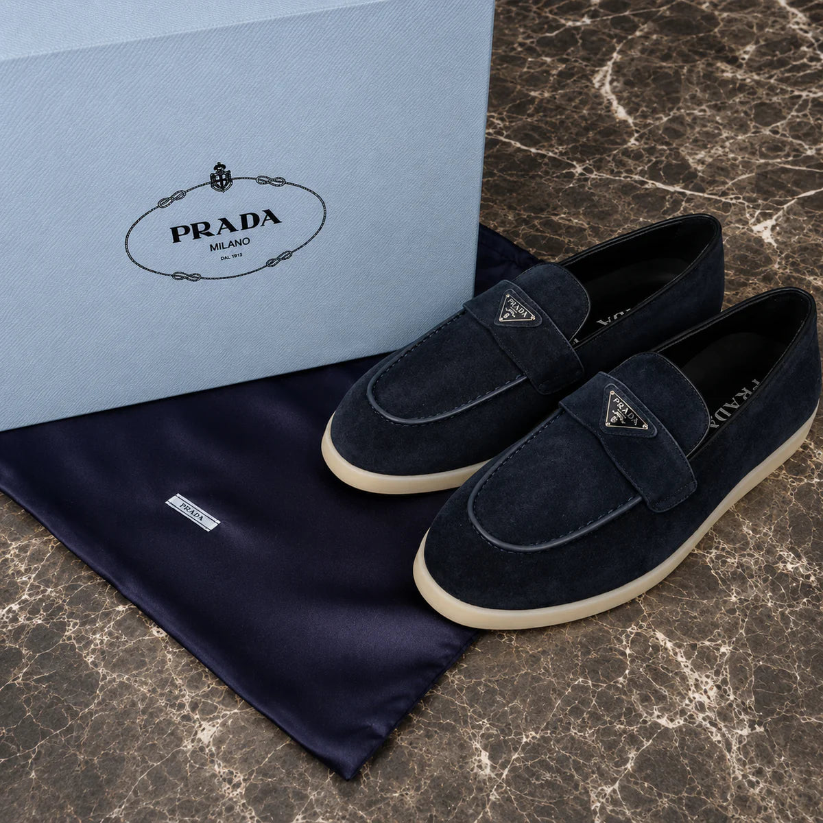 (PRE ORDER) PDA LOAFER - NAVY