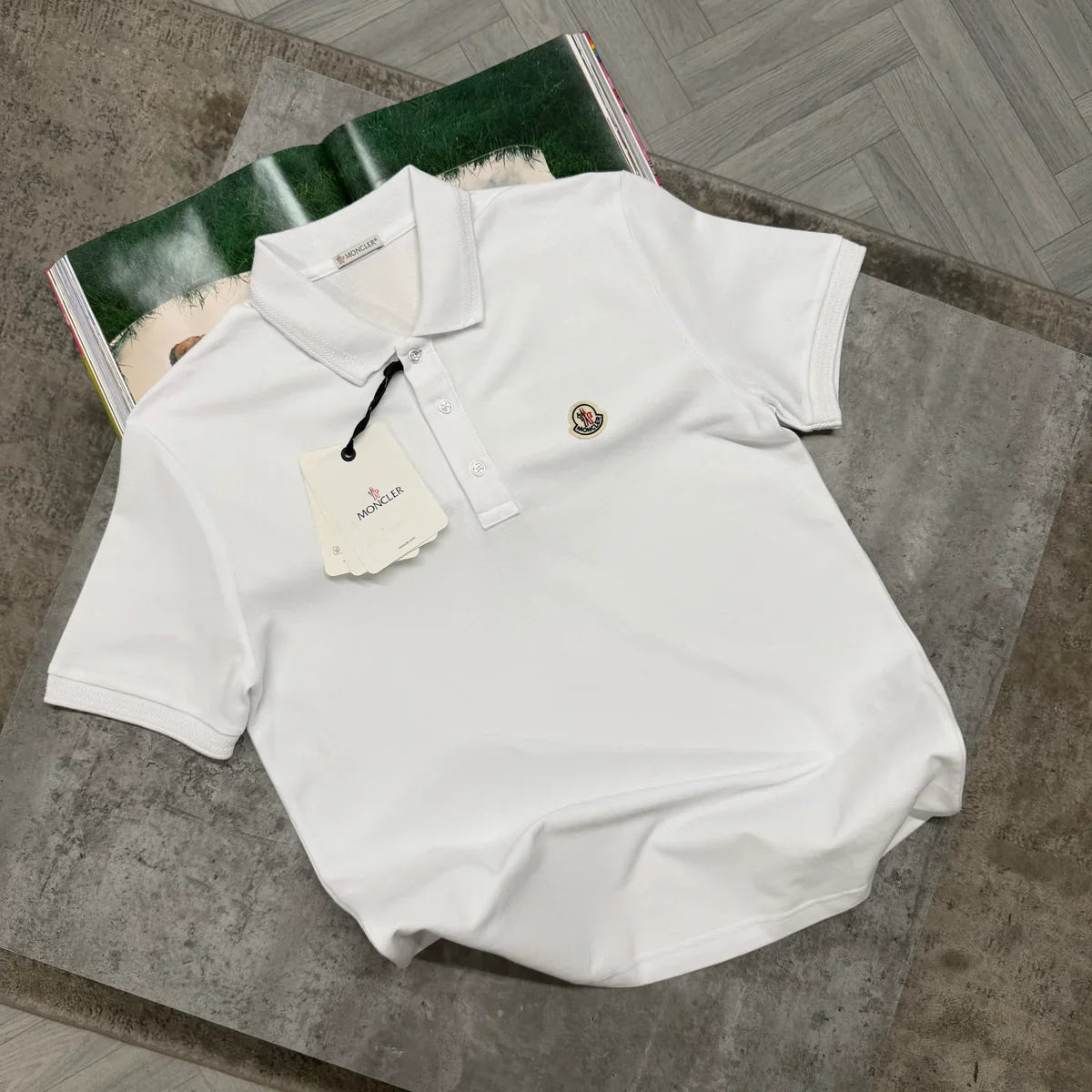 MNCLR PLEATED COLLAR POLO - WHITE