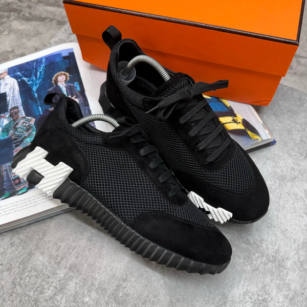 H TRAINER - BLACK / WHITE