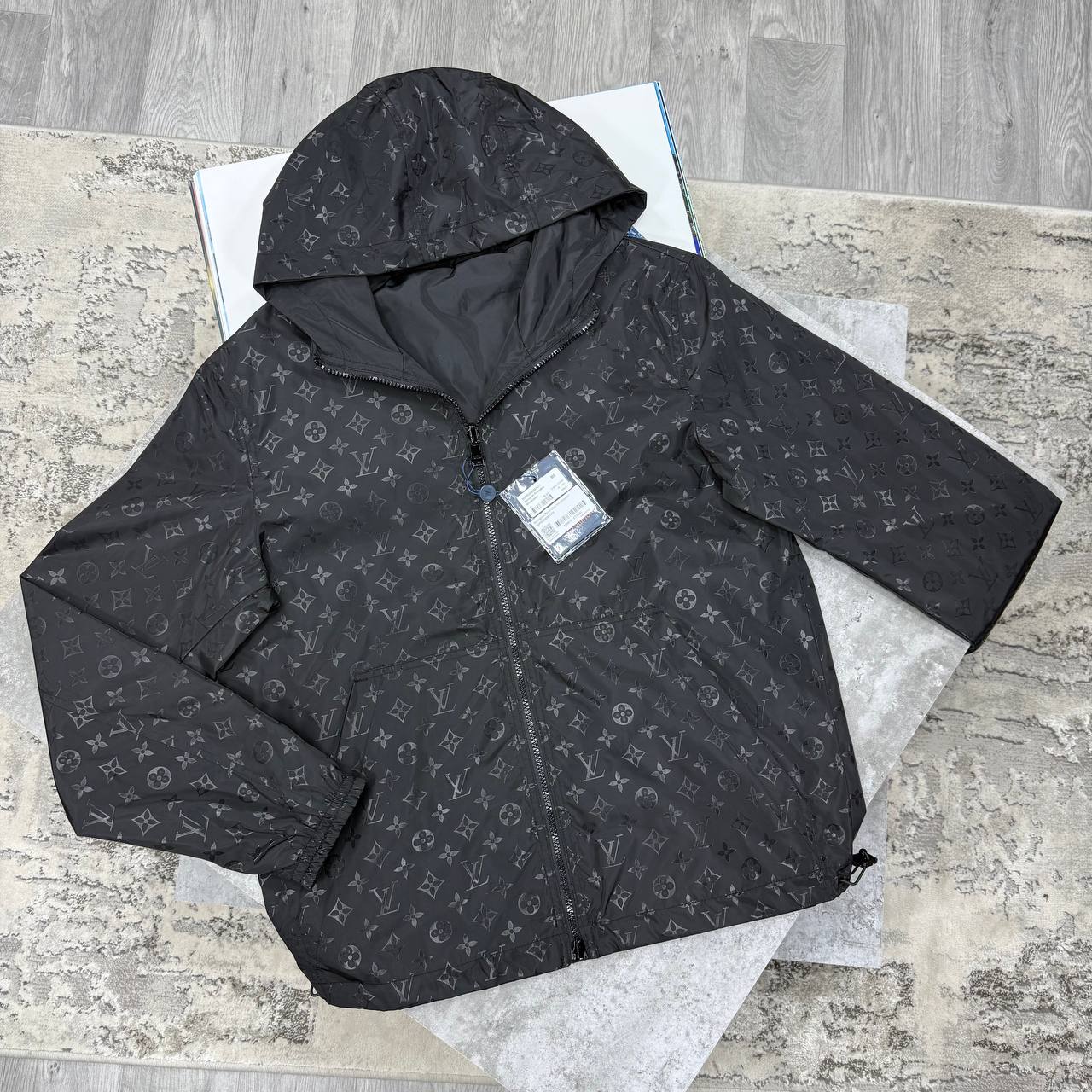 LVE REVERSIBLE MONOGRAM JACKET - BLACK