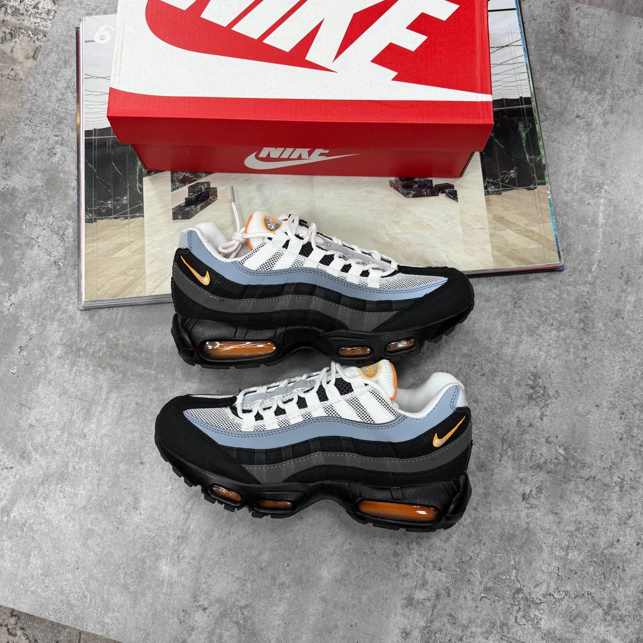 NI 95 TRAINERS - BLACK BRIGHT CERAMIC