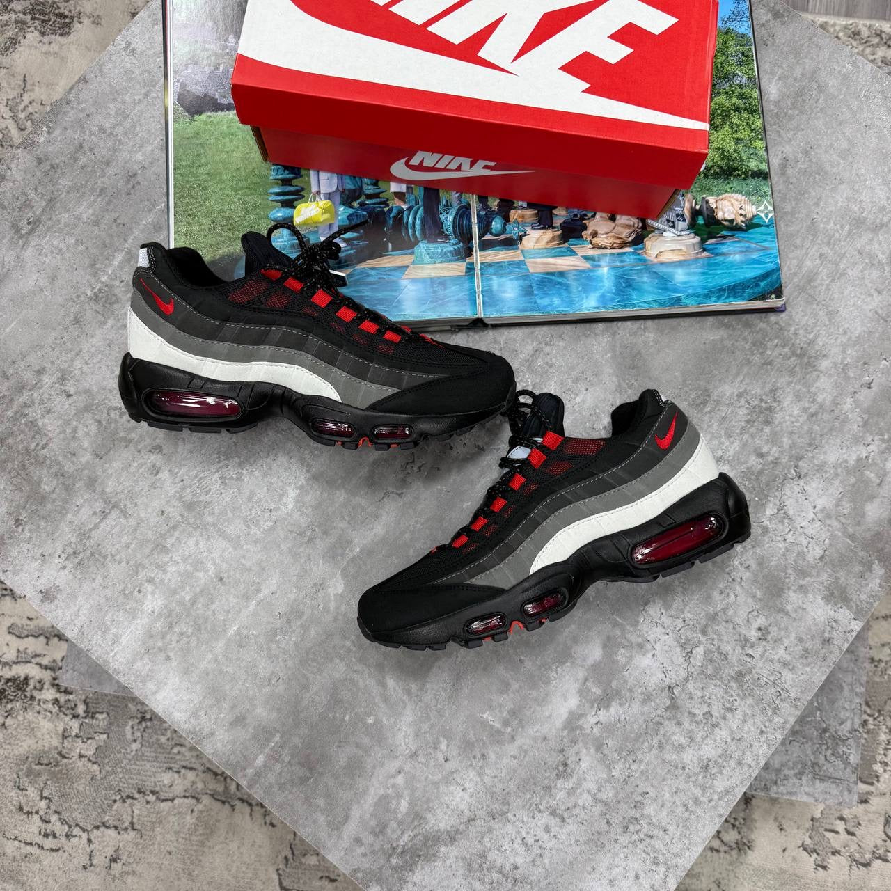 NI 95 TRAINERS - BLACK/RED/WHITE