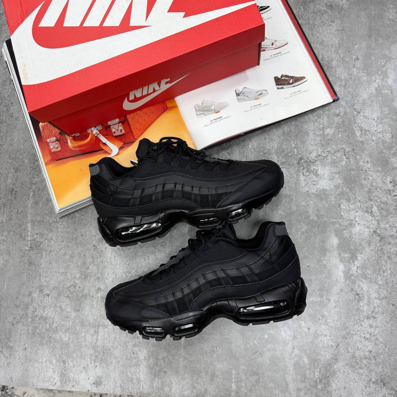 NI 95 TRAINERS - TRIPLE BLACK