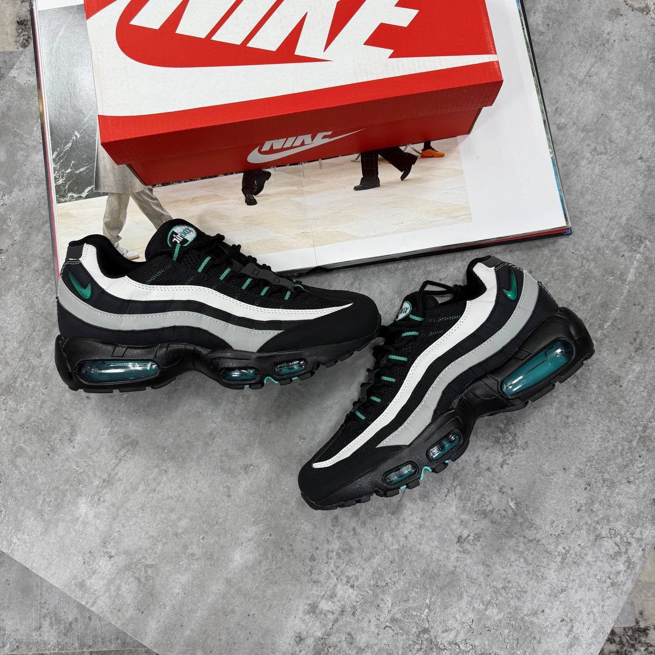 NI 95 TRAINERS - BLACK / GREEN