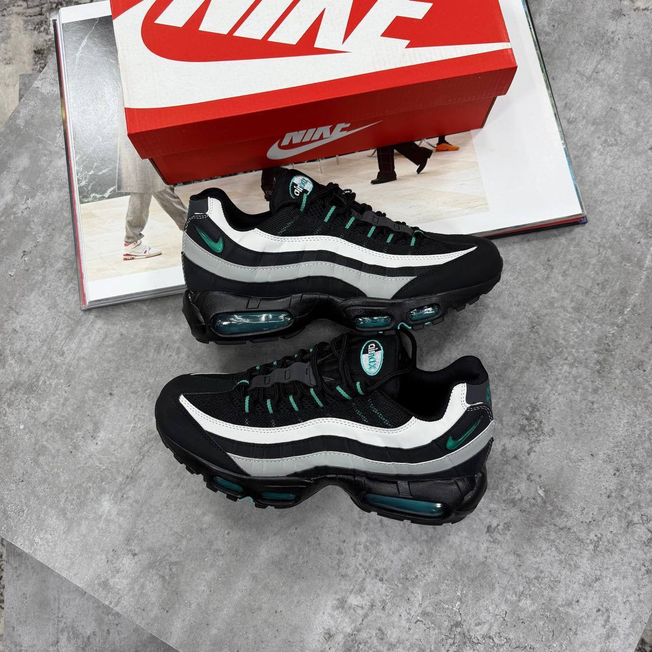 NI 95 TRAINERS - BLACK / GREEN