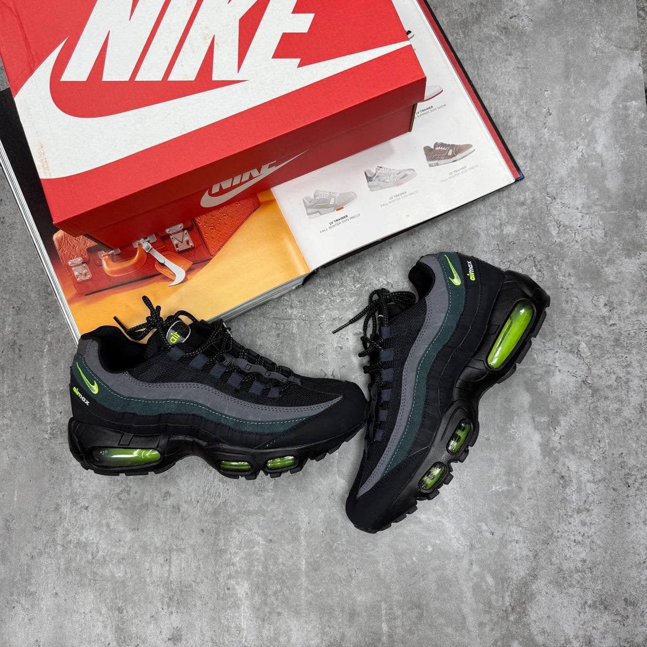 NI 95 TRAINERS - BLACK / GREEN