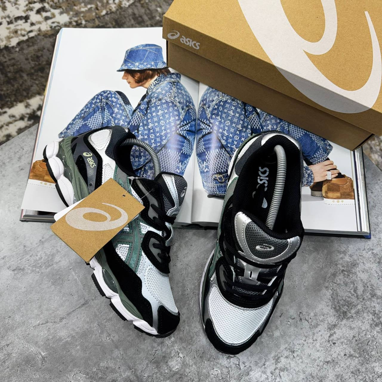 ACS GEL TRAINERS - BLACK/WHITE/GREEN