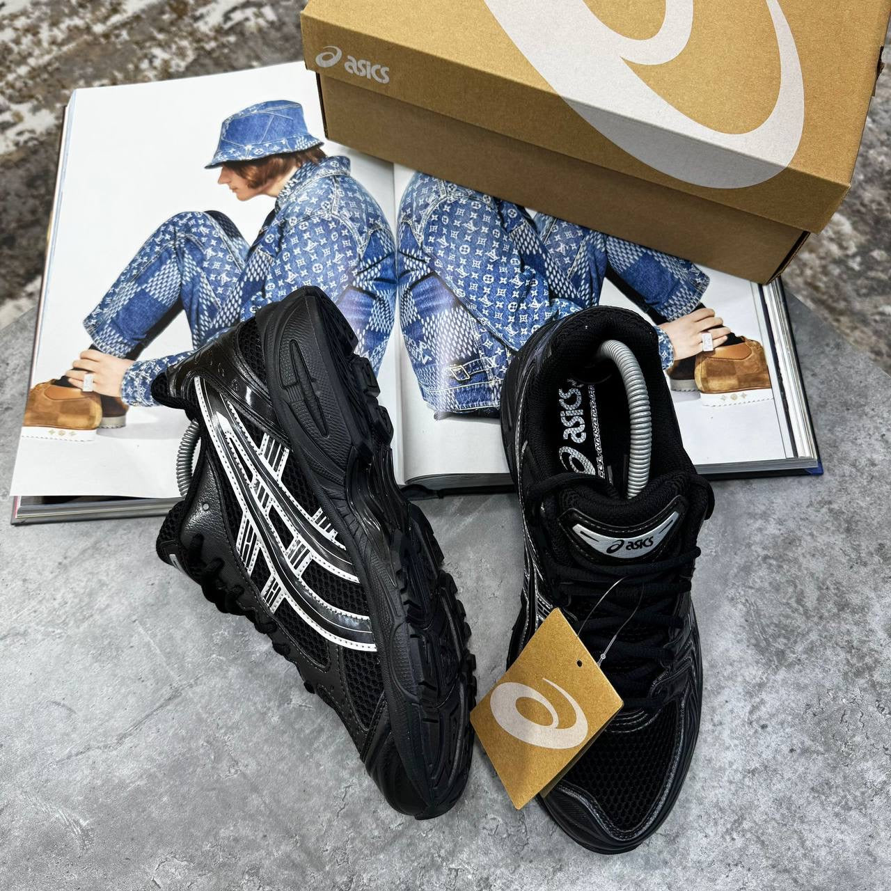 ACS GEL TRAINERS - BLACK / SILVER