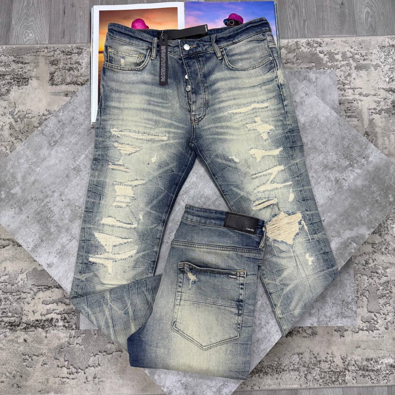 AMR DISTRESSED DENIM JEANS - LIGHT BLUE