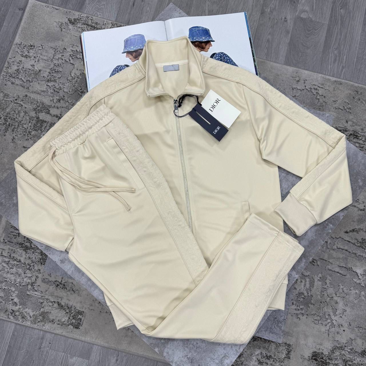 CD TRACKSUIT - BEIGE