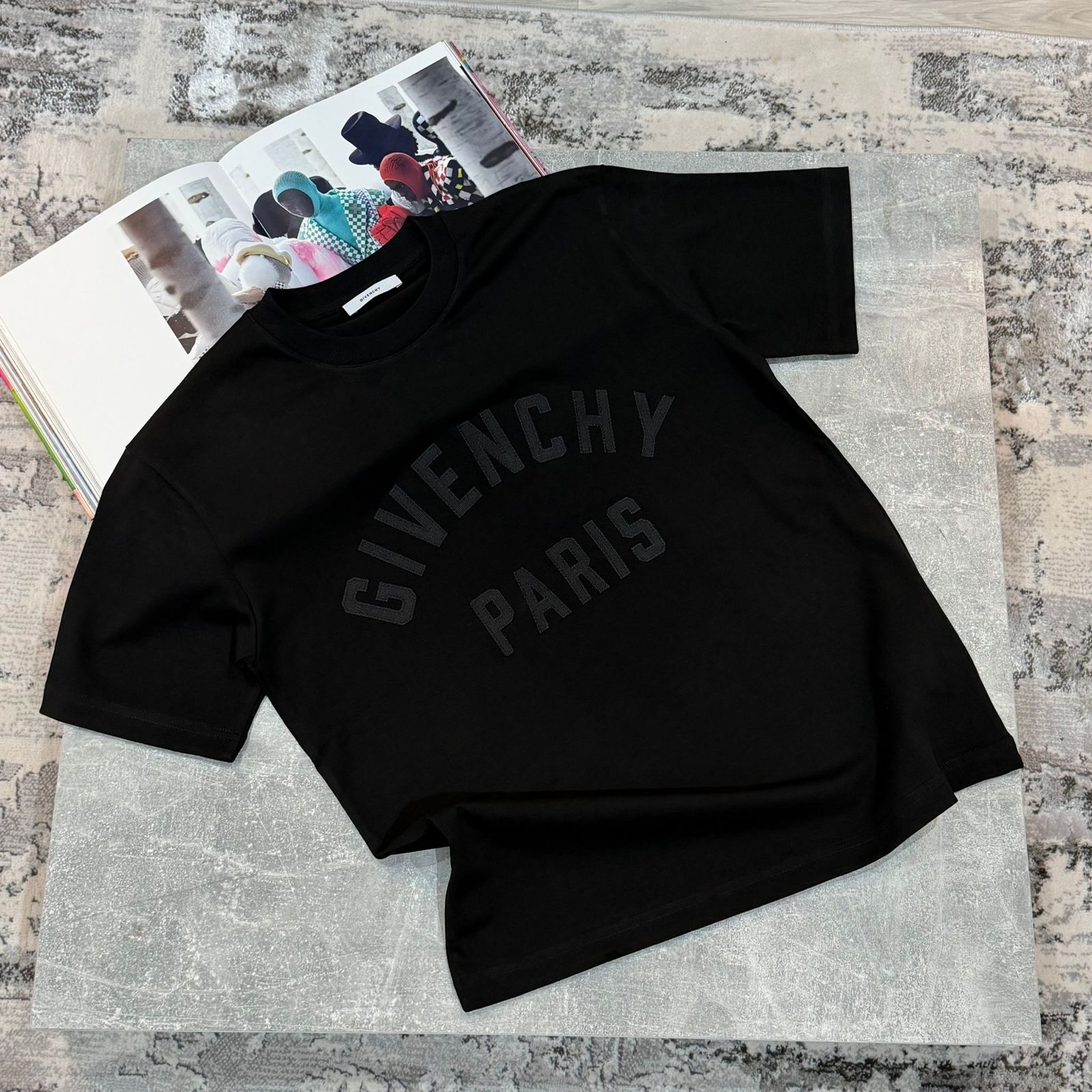GVY PARIS LOGO TSHIRT - BLACK