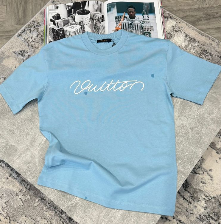 LVE SCRIPT SIGNATURE TSHIRT - SKY BLUE