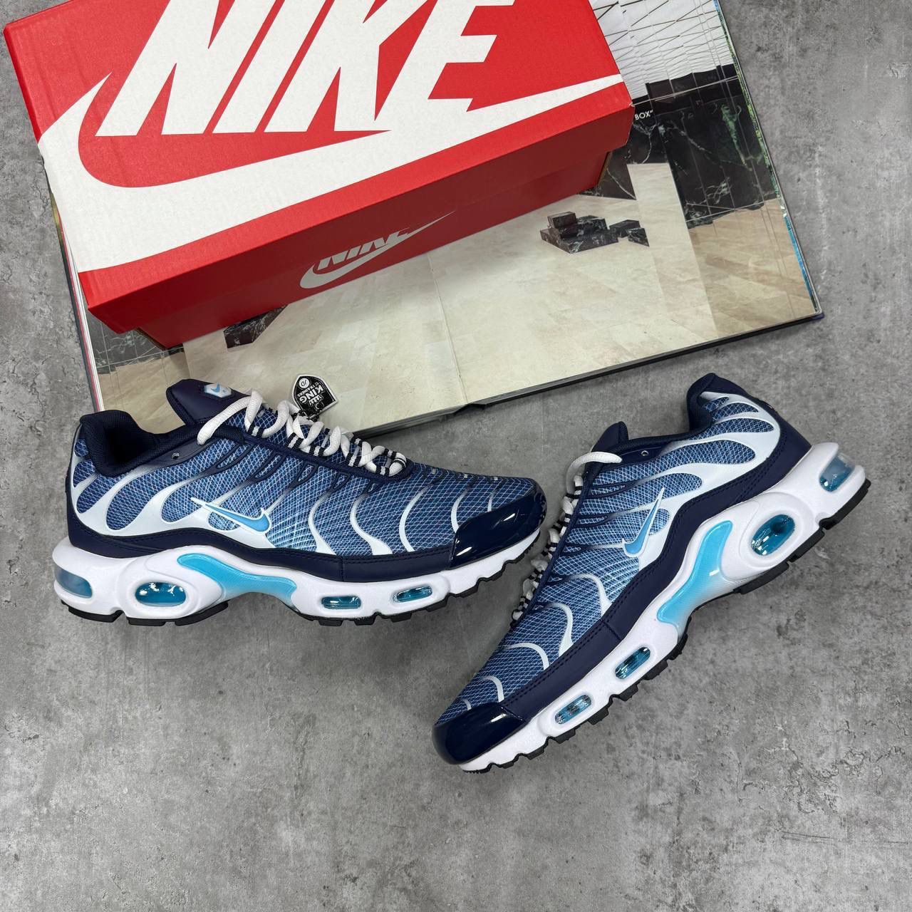 NIKE TN TRAINERS - BLUE