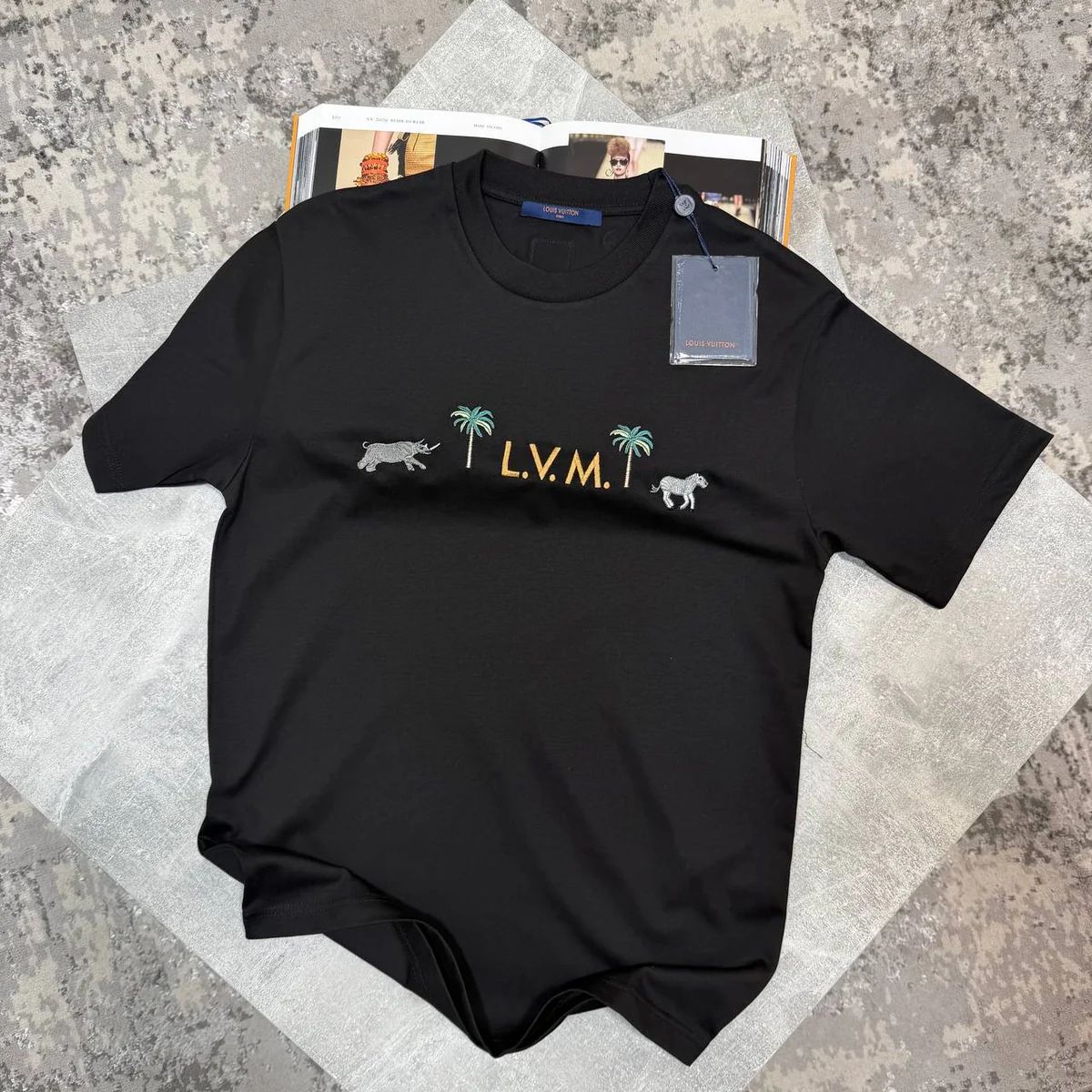 LVE TSHIRT - BLACK
