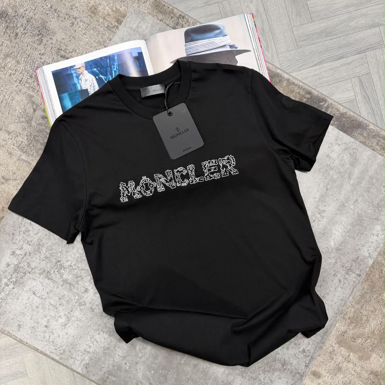 MNCLR SPACE TSHIRT - BLACK