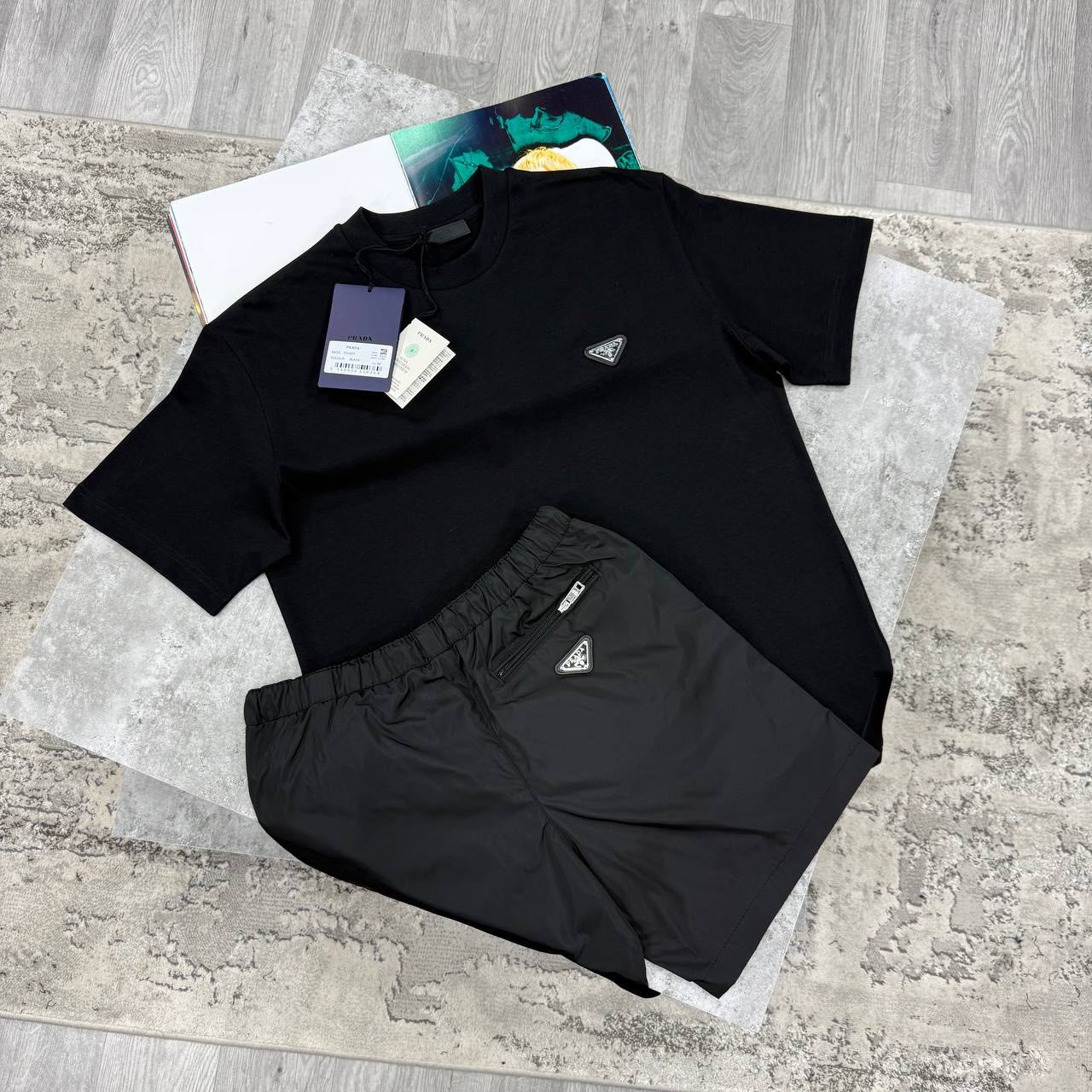 PDA SMALL BADGE SHORTS - BLACK