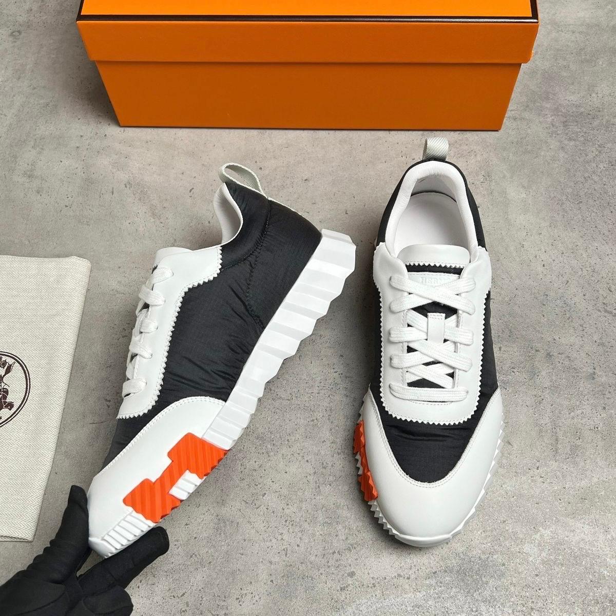 H TRAINER - WHITE / BLACK