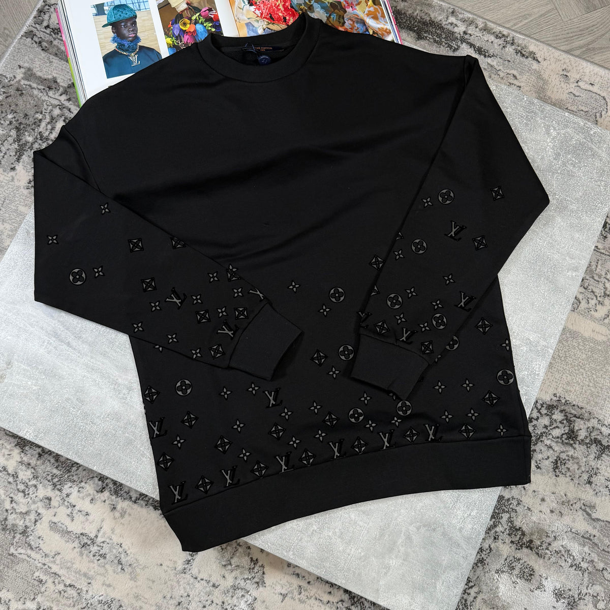 LVE JUMPER - BLACK
