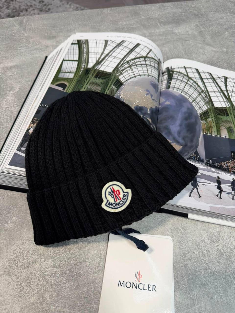 MNCLR BEANIE - BLACK