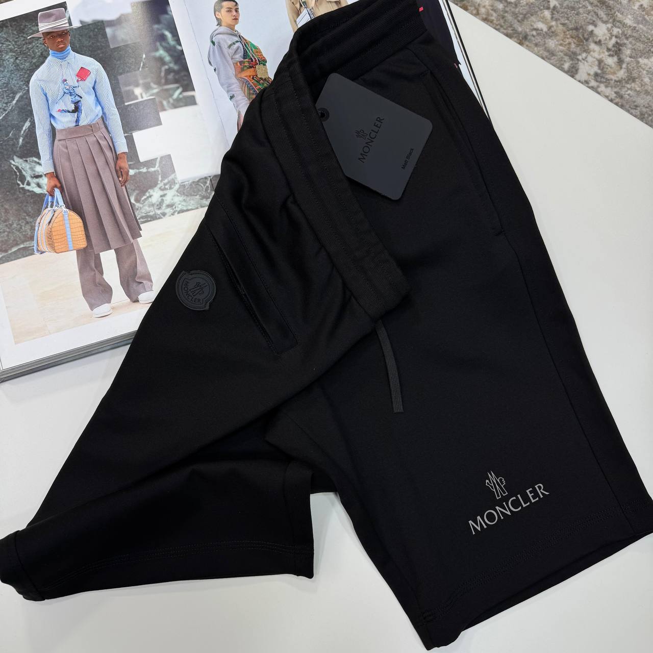 MNCLR DRAWSTRING SHORTS - BLACK