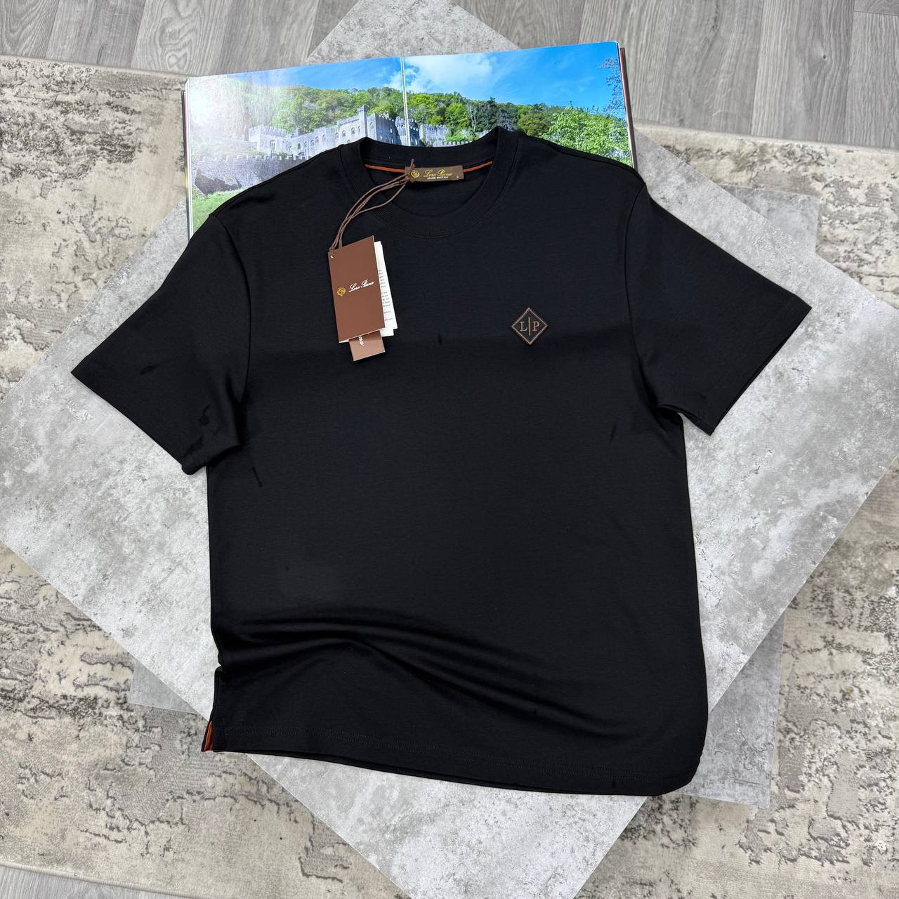 LORO TSHIRT - BLACK