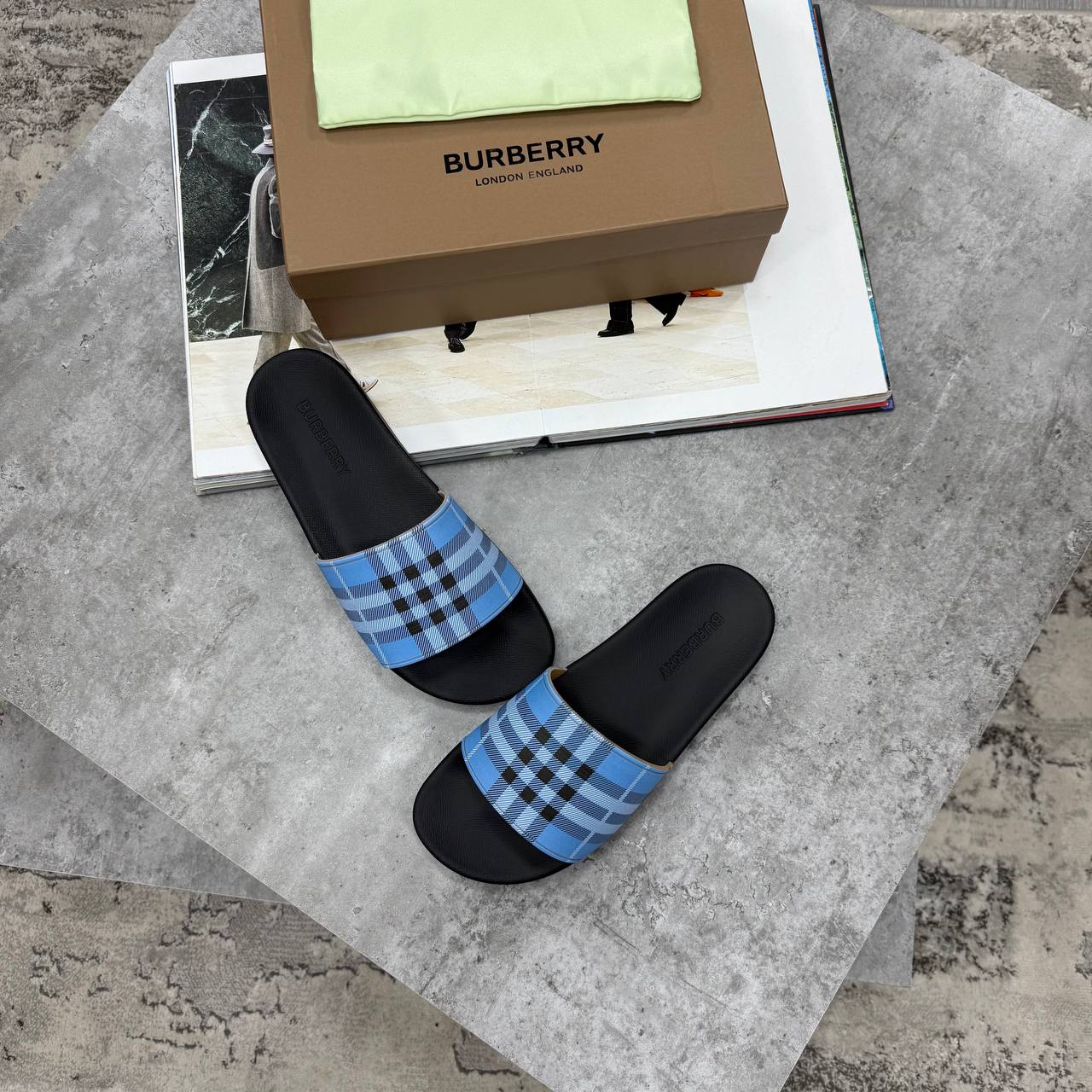 BBR CHECKED SLIDES - BLUE