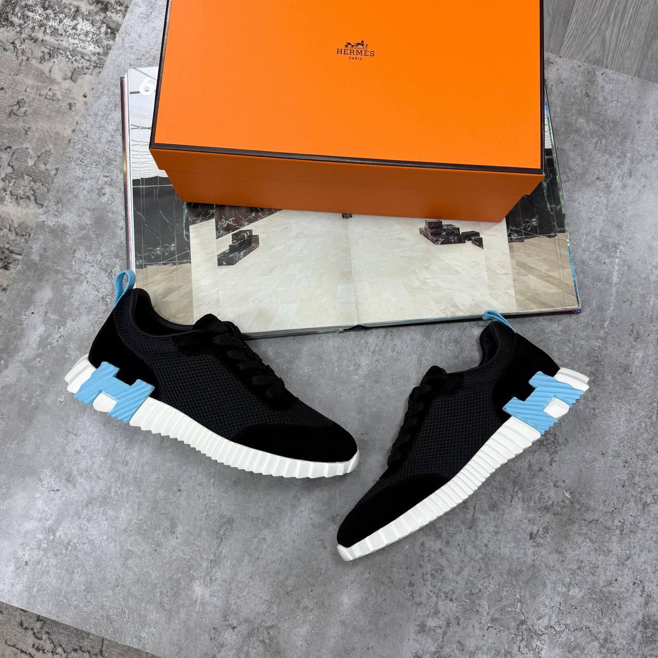 H TRAINER - BLACK / SKYBLUE