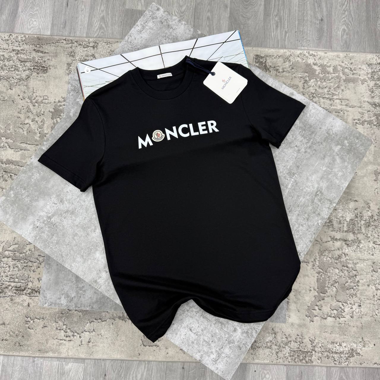 MNCLR FLOCKED LOGO T SHIRT - BLACK