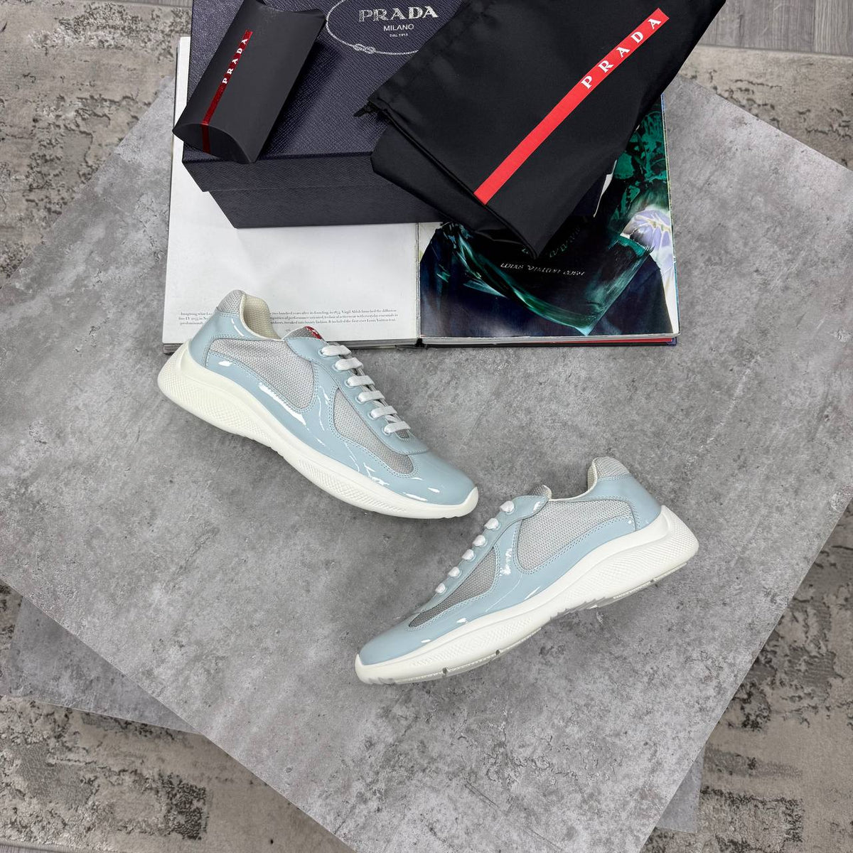 PDA TRAINER - LIGHT BLUE