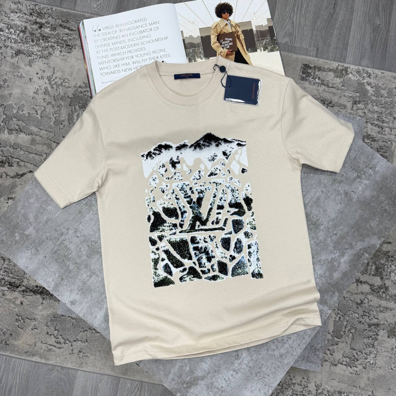 LVE JACQUARD TSHIRT - BEIGE