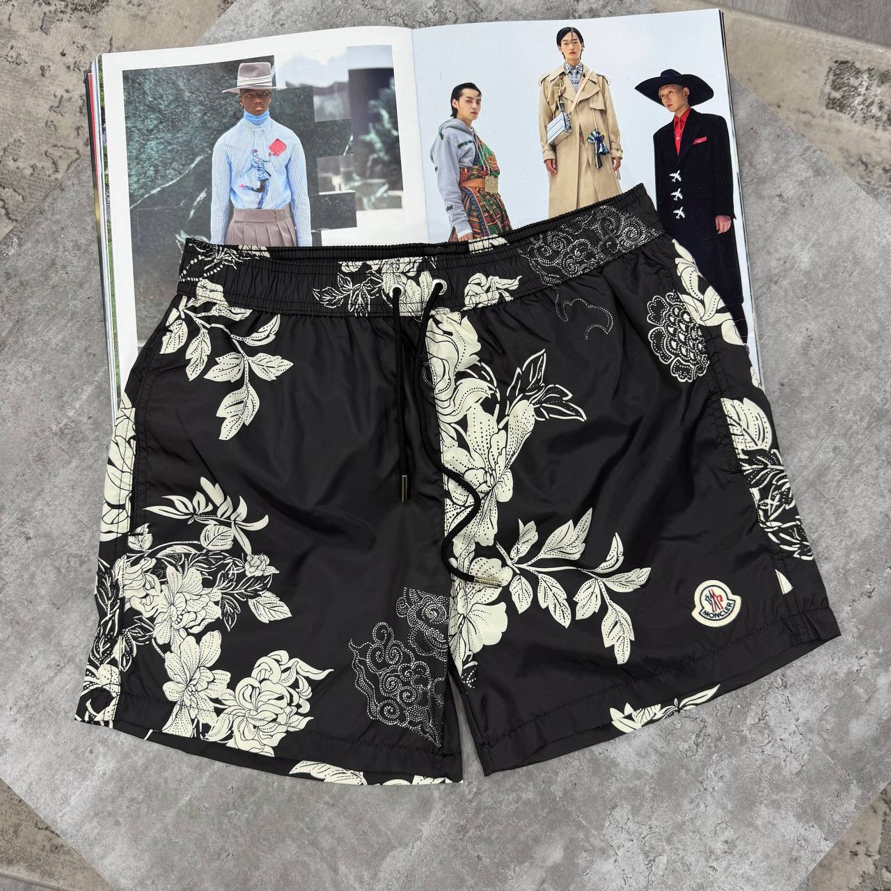 MNCLR FLORAL SWIM SHORTS - BLACK