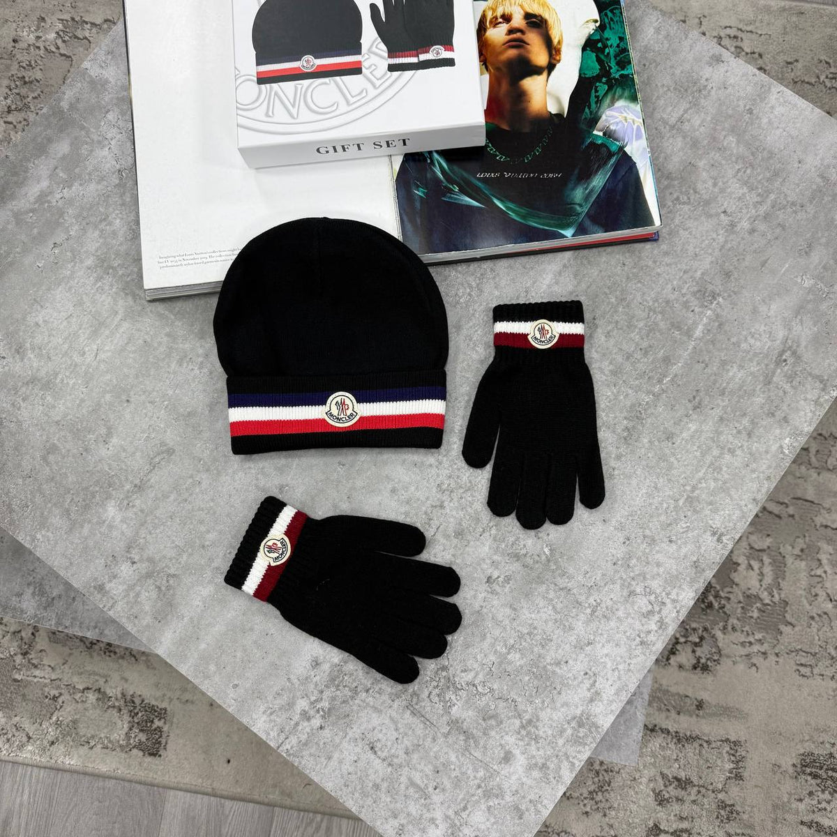 MNCLR HAT & GLOVE SET - BLACK