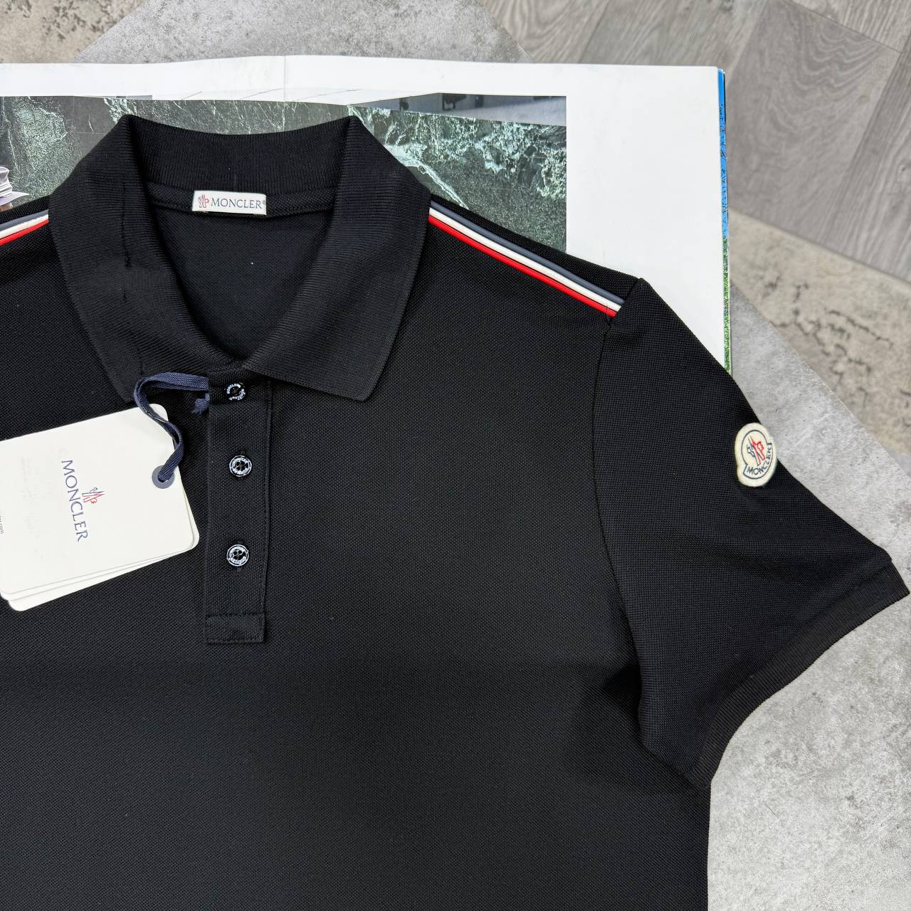 MNCLR STRIPE POLO - BLACK