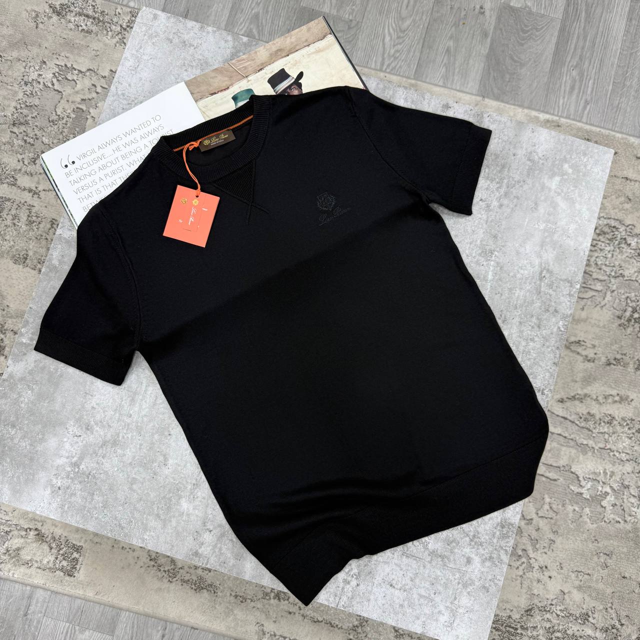 LORO KNIT V-NECK TSHIRT - BLACK