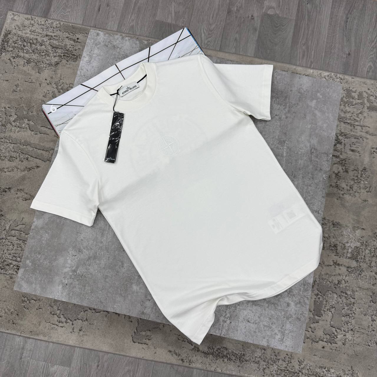 SI CENTRE COMPASS TSHIRT - BLACK