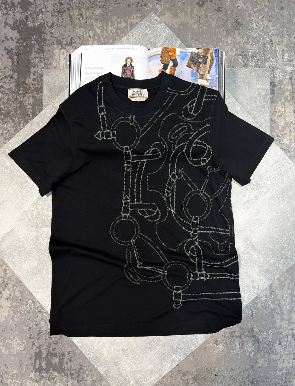 H TSHIRT - BLACK