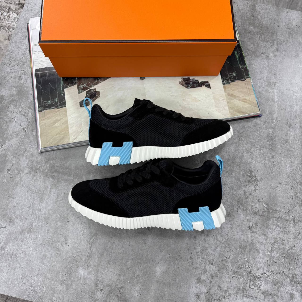 H TRAINER - BLACK / SKYBLUE