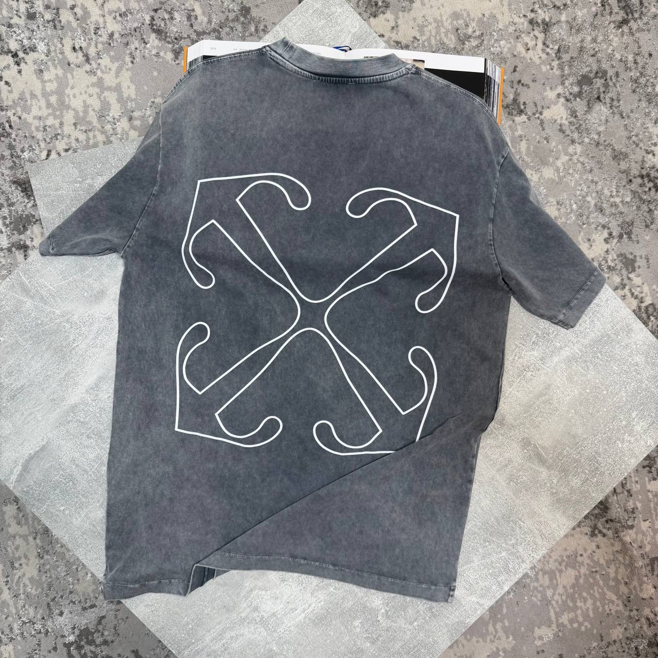 OW OUTLINE ARROW T SHIRT - GREY